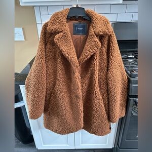 NWT - faux fur sz L - Lucky Brand coat length 31”